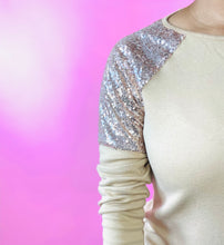 Load image into Gallery viewer, Gold Sequins Shoulder Top
